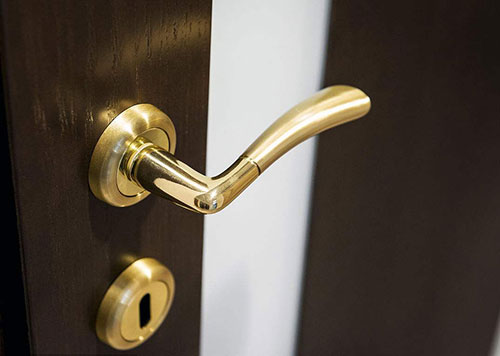 弓长岭24小时上门开锁公司